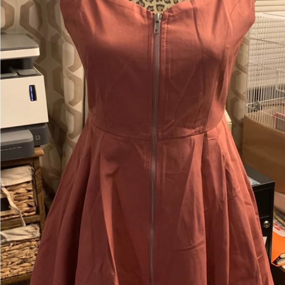 Trendy soft rust zip up dress